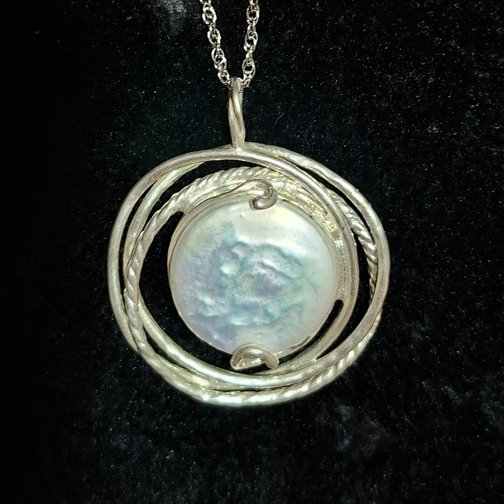 🐚Vintage Freshwater Mother Of Pearl 925 Sterling Silver Pendant Ocean Necklace